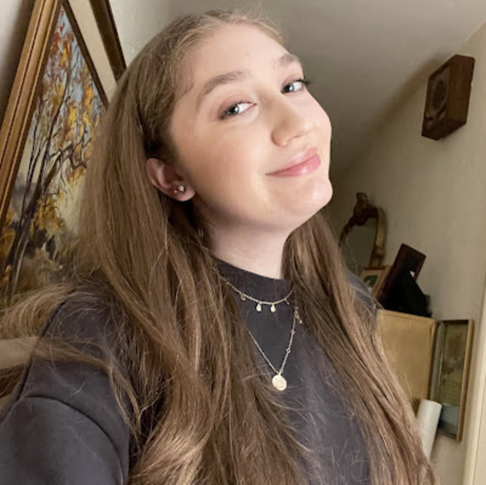 Meet your Posher, Kayley